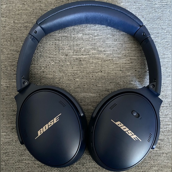 Bose QuietComfort 45 Midnight Blue - Picture 1 of 3